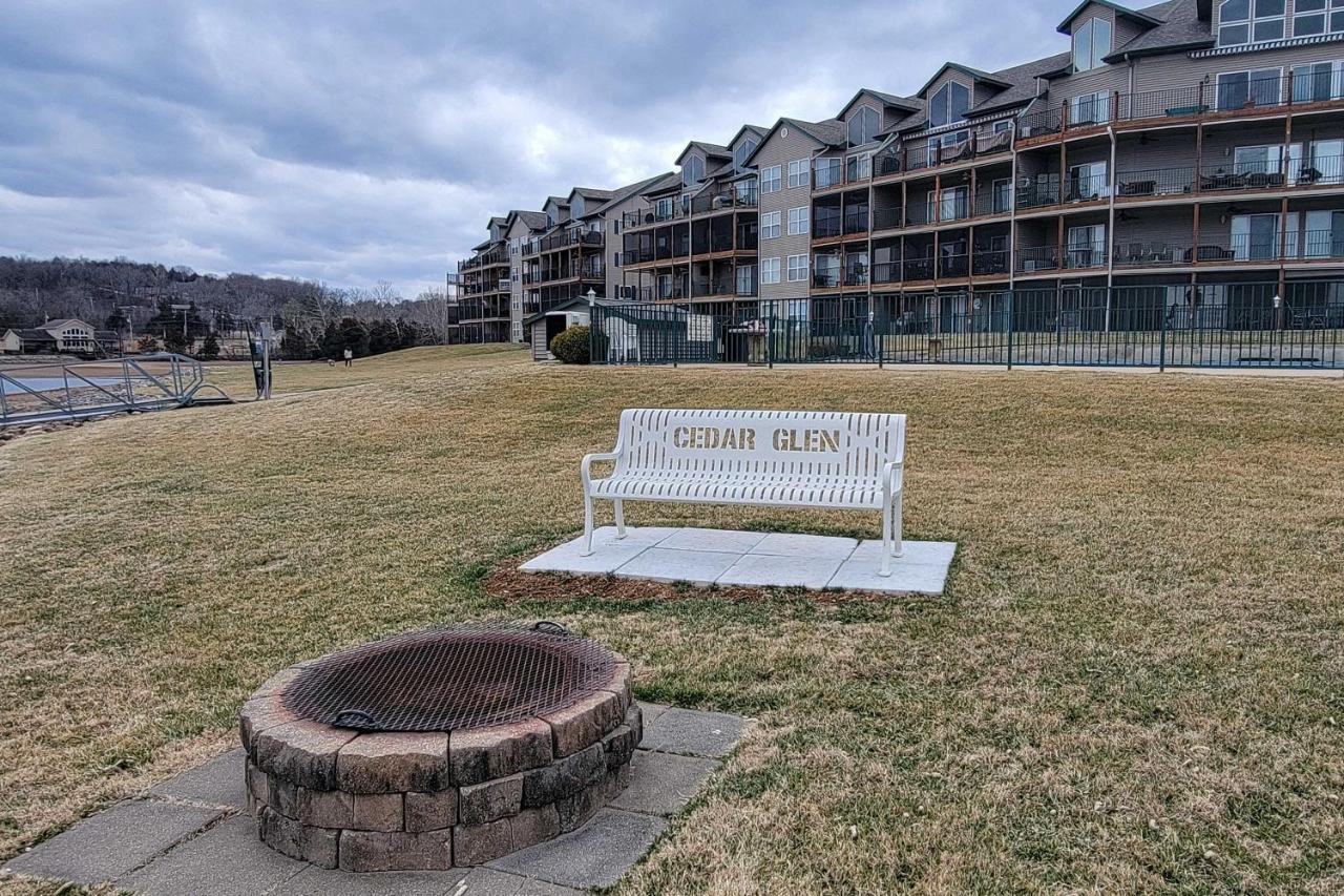 Step-Free Camdenton Condo With Boat Ramp, Dock, Slip Экстерьер фото